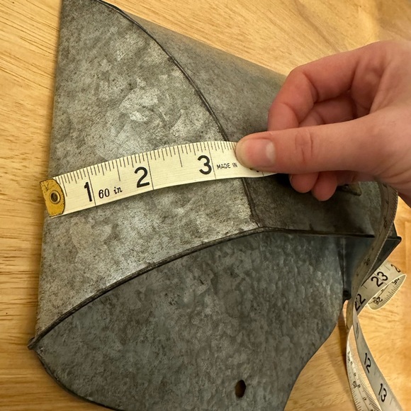 Decorative Hanging Metal Mailbox - Picture 6 of 6